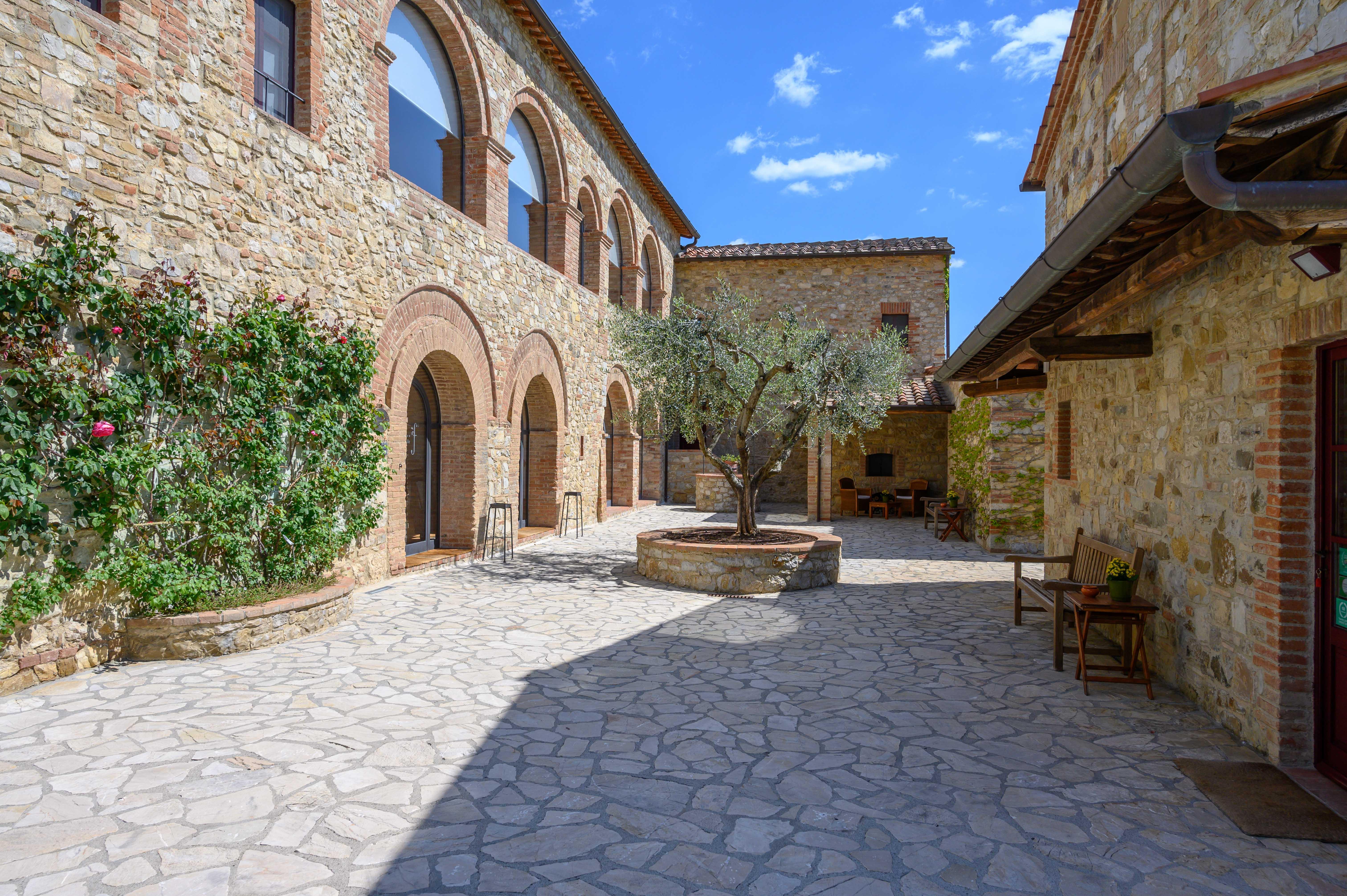 Hotel Le Fontanelle Castelnuovo Berardenga Exterior photo